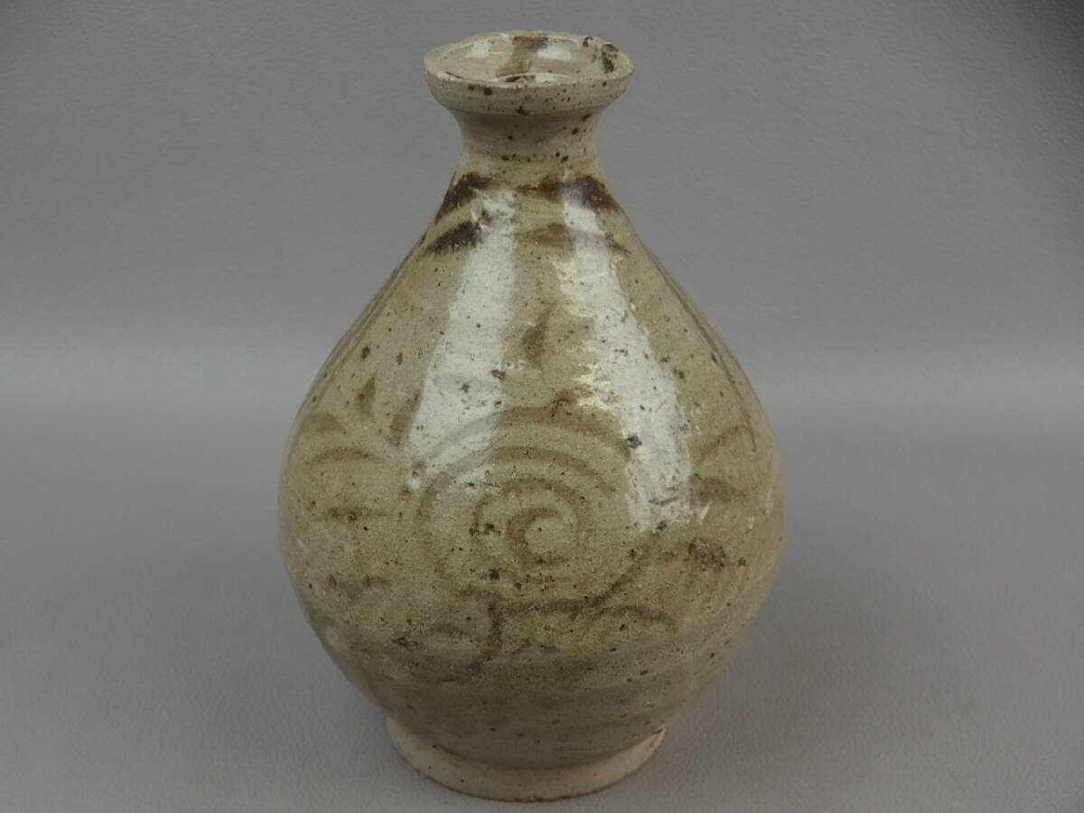 【骨董・茶道具】★李朝?安南焼?中国?日本?★★鉄絵花文徳利 fp087ub.8 酒器 花道 華道拍卖