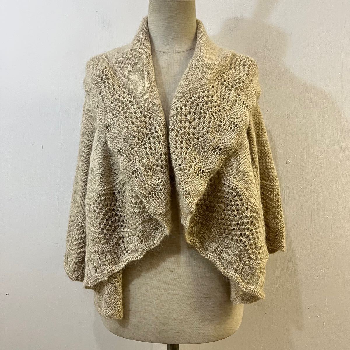t.b teresa van buren センソユニコ ニットカーディガン 変形カーディガン ボレロ レース スリット糸 ベージュ 極上【送料一律/同梱可能】D拍卖