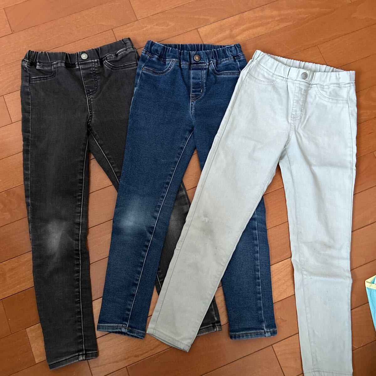 GU男女兼用のびのびデニムレギンスパンツ3本120拍卖