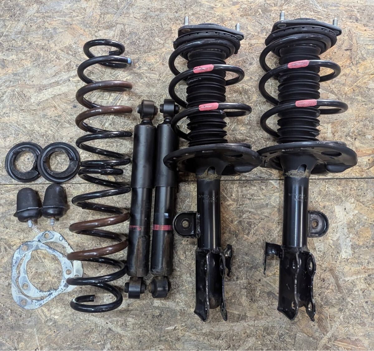 【程度良好!】60 ハリアー 純正 ノーマル サスペンション サス ショック スプリング サスキット トヨタ 足回り 一式拍卖