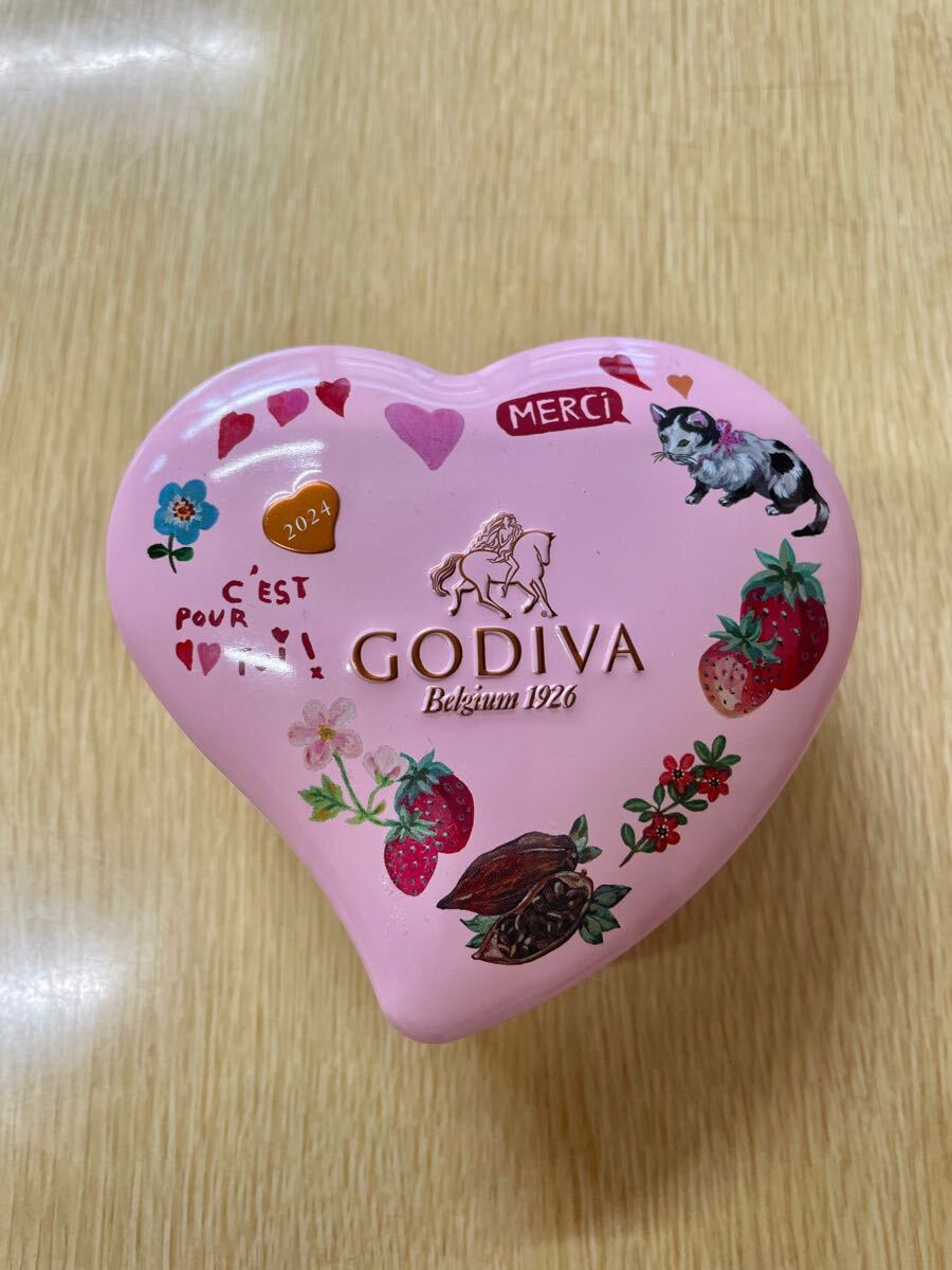 ★GODIVA ゴディバ ミニハート缶 2024 中身なし/ほぼ未使用・美品/フルーツバスケット Gキューブ 5粒入り 空き缶 小物入れ 缶のみ★拍卖