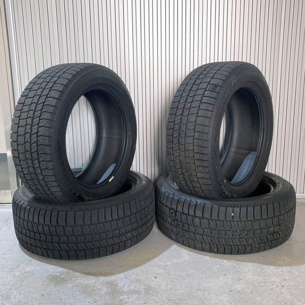 グッドイヤー アイスナビ8 225/50R17 94Q スタッドレス 2022年製 室内保管【4本セット】拍卖