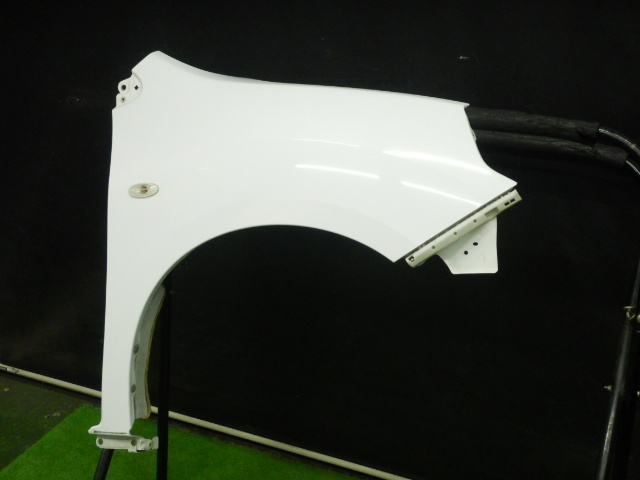 4C】【QM1】【送料記載】 ADエキスパート VZNY12 右フェンダー 63100-CZ21A VY12 VJY12 NV150AD 【409271】拍卖