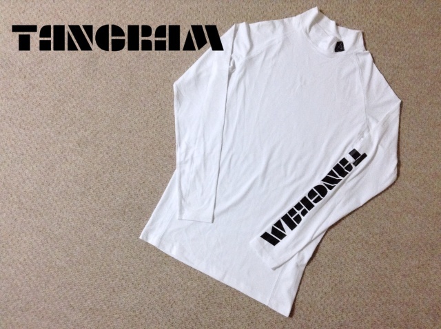 ★美品★タングラム ゴルフ ストレッチ フィット ロゴ モックネック 長袖シャツ 白 ホワイト XSサイズ 袖プリント TANGRAM GOLF TGS-MT09拍卖