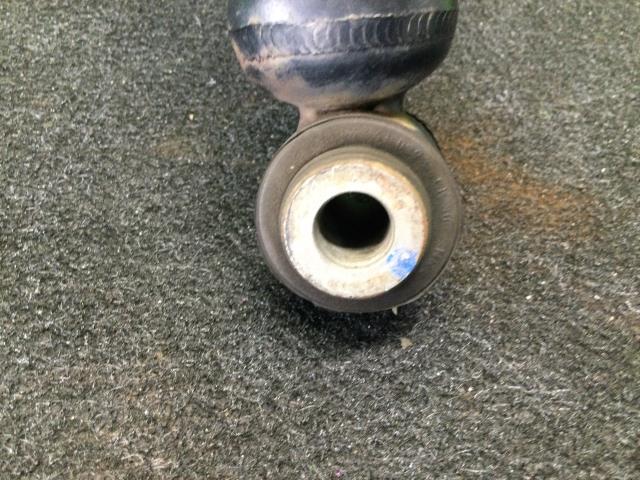 プジョー 2008 ABA-A94HM01 左Rショックアブソーバー プレミアム KWE拍卖