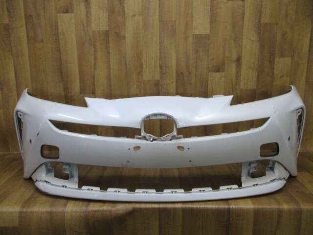 E4/ ZVW50/ZVW51/ZVW55プリウス後期 純正フロントバンパー52119-47740拍卖