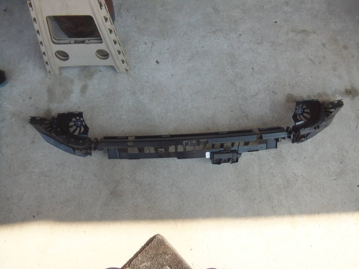 (BMW 116i) リア バンパー ブラケット (1A16 1シリーズ F20) ファッショニスタ拍卖