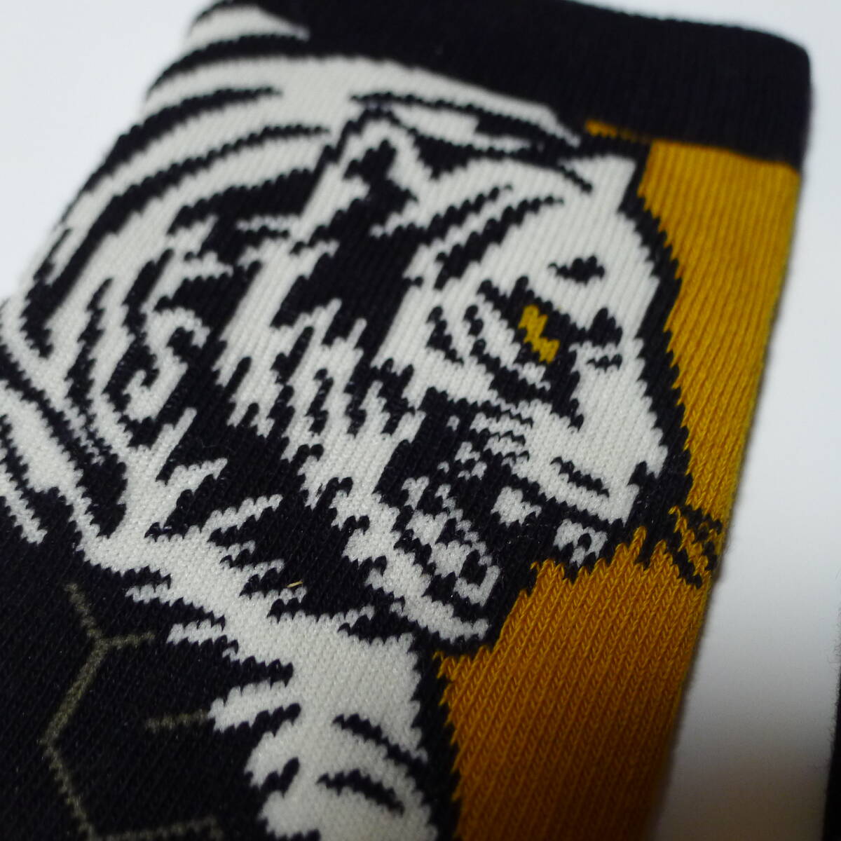 ◆即決◆おしゃれde楽しい◆メンズ◆足袋ソックス◆虎 柄◆スニーカー丈◆拍卖