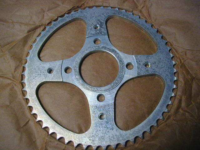 51911★CT125★未使用・リアスプロケット(437-670)拍卖