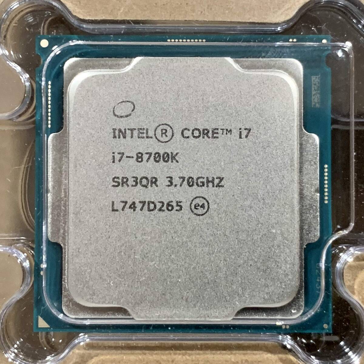 【中古】Intel Core I7-8700K I7 8700K 3.7 GHz 6コア 12スレッド CPUプロセッサー 12M 95W LGA拍卖