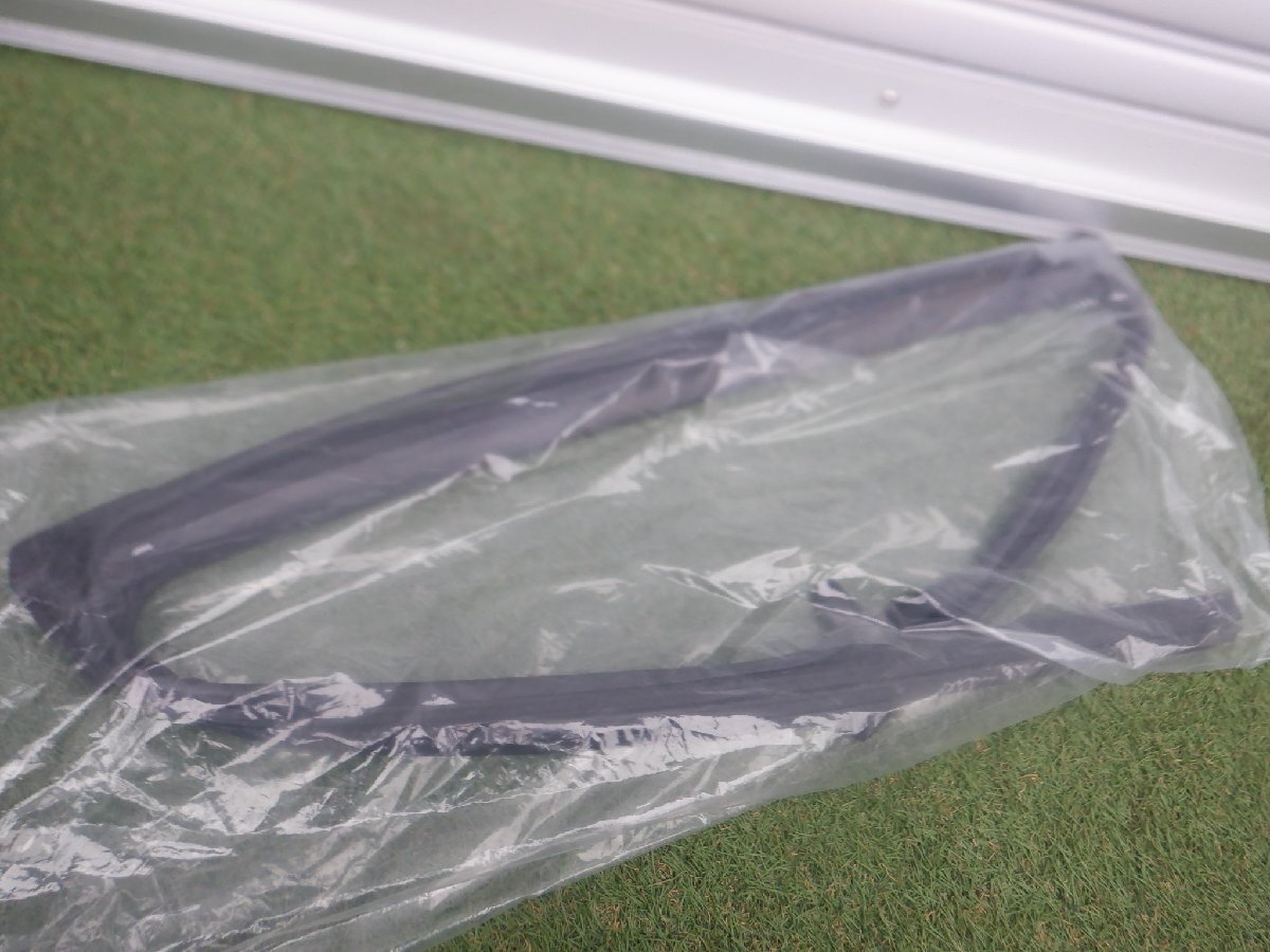 新品 トヨタ純正 MXPC10G MXPL10G MXPL15G 10系 シエンタ リア ドアガラスラン ゴム 左側 68152-52250 m-24-11-191拍卖