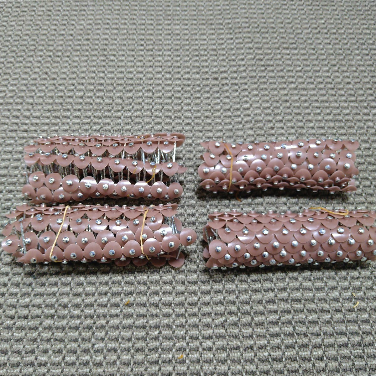 ジャンク品/長期保管品/中古品/メーカー不明/傘釘/かさくぎ/連結(9連)/全長38mm/ポリ/茶/1P約135本×4Pセット拍卖