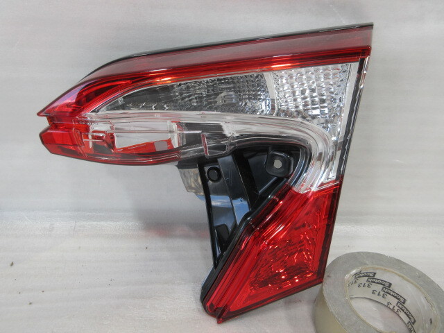 良品 トヨタ C-HR ZYX10 純正 右 トランクテールランプ拍卖