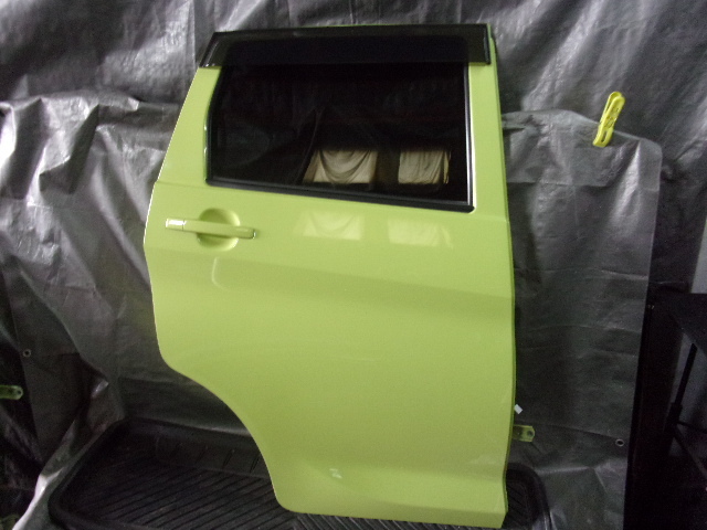 【2687】ekワゴン B11W 2017年式 3B20 シトラスイエローソリッド Y31 右リアドア 右後ろドア 右リヤドア 5730B408拍卖