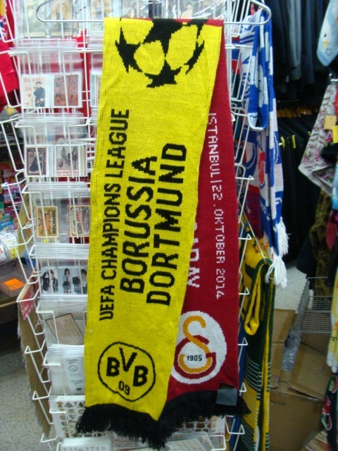 UEFAチャンピオンズリーグ 14-15 ドルトムント vs ガラタサライ サッカーマフラー (149×17.5) 拍卖