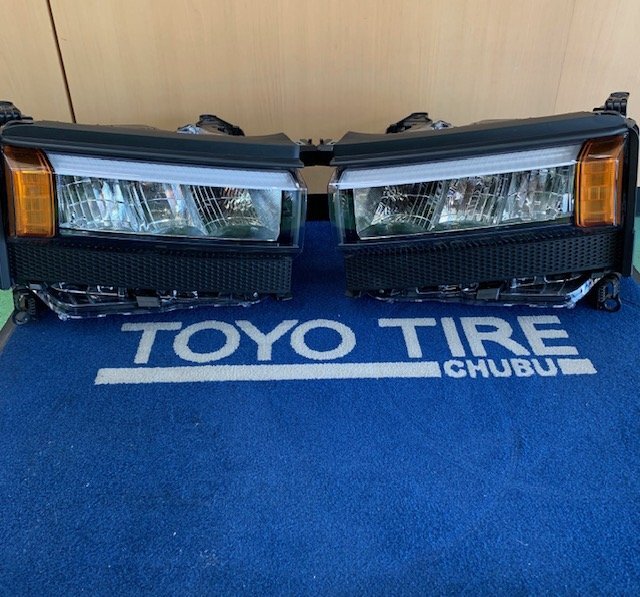 ★【新車外し品】新型ランドクルーザー250 純正品 ヘッドライト 左右セット ランクル 250 ★拍卖
