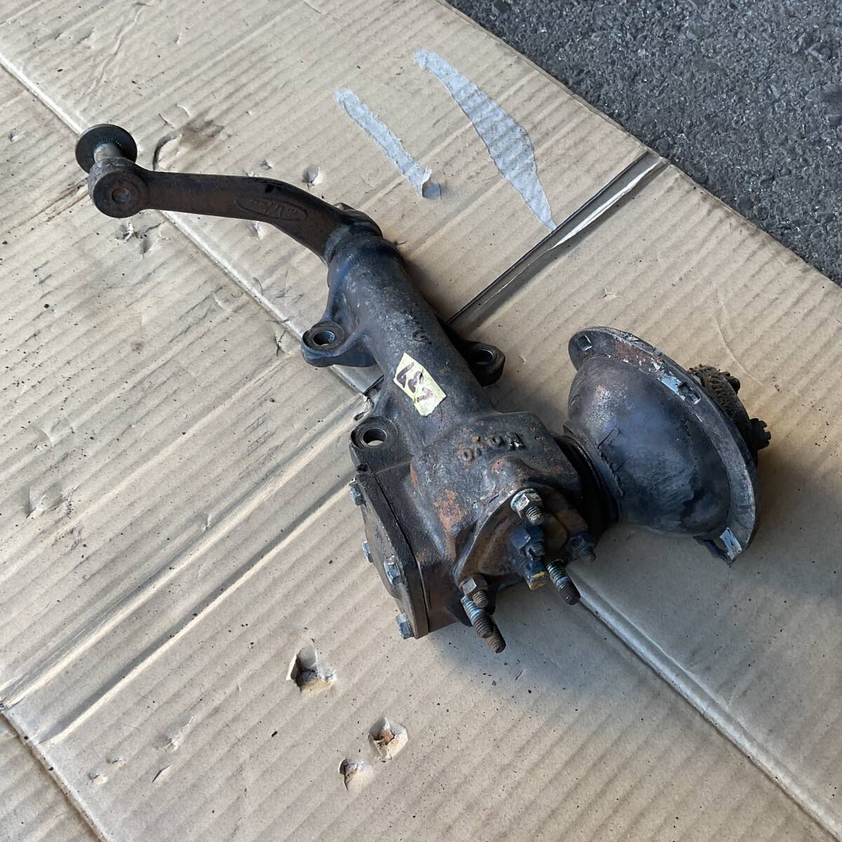 ダイハツフェローL37 360のステアリングギヤー中古です。拍卖