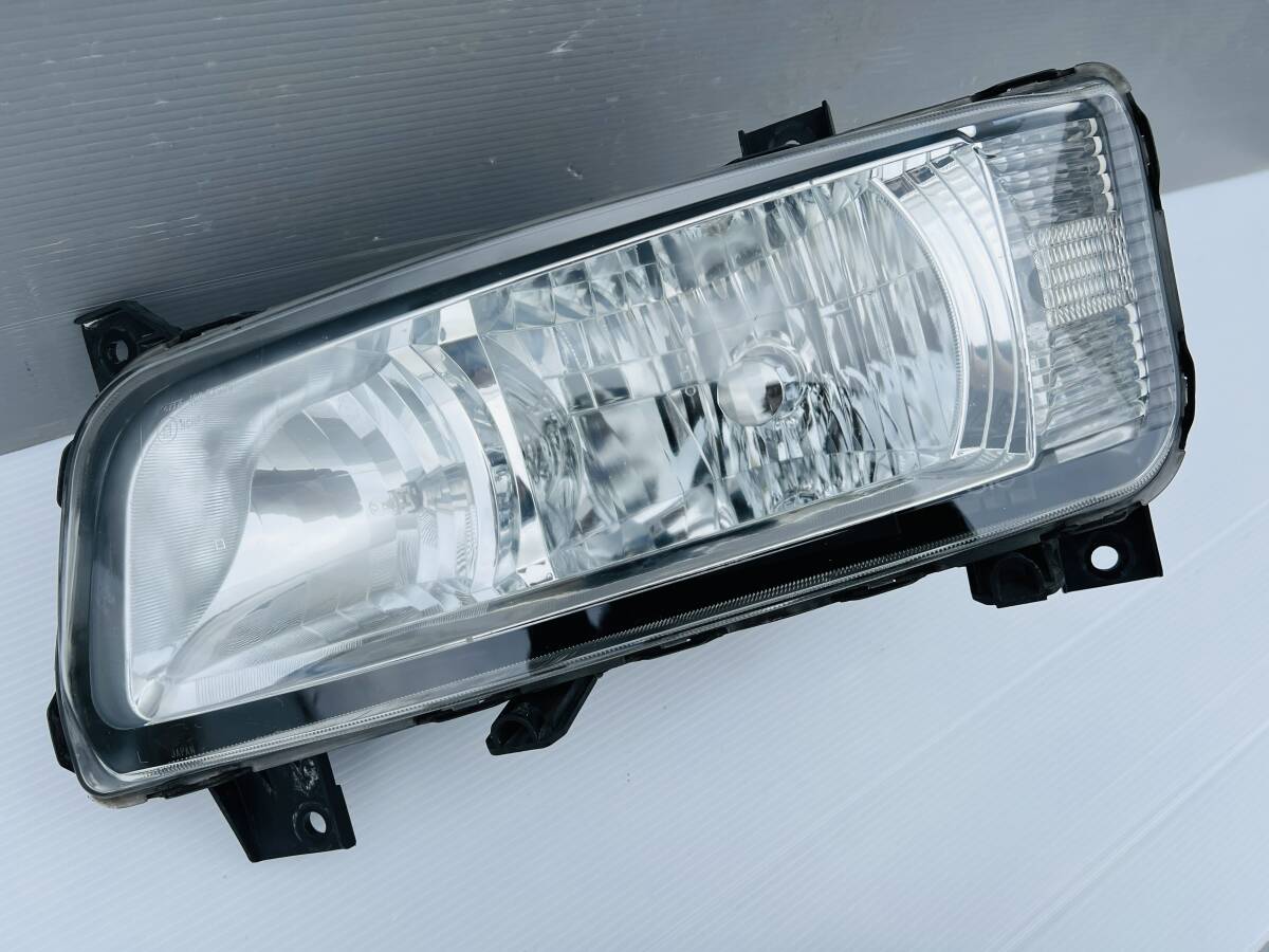 1A130m 三菱ふそう スーパーグレート QKG-FS54VZ ヘッドライト 左 左側 KOITO 100-87909 HID バラスト バーナー セット 点灯確認済み 9拍卖