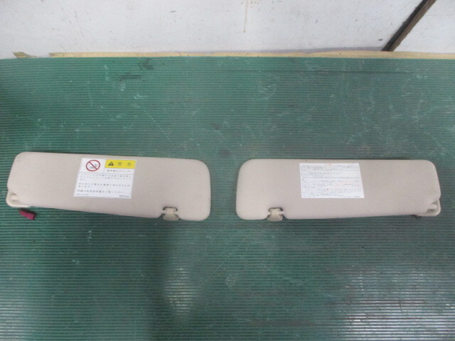 BMW 6シリーズ 640i F06 DBA-6A30 Gran Coupe 純正 サンバイザー 51167294702 51167410029拍卖