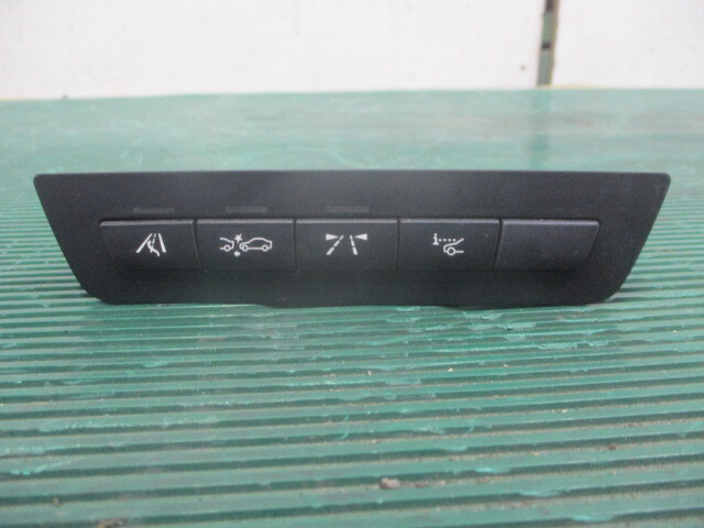 BMW 6シリーズ 640i F06 DBA-6A30 Gran Coupe レーンキープアシストスイッチ 9220039-01 61319279306拍卖