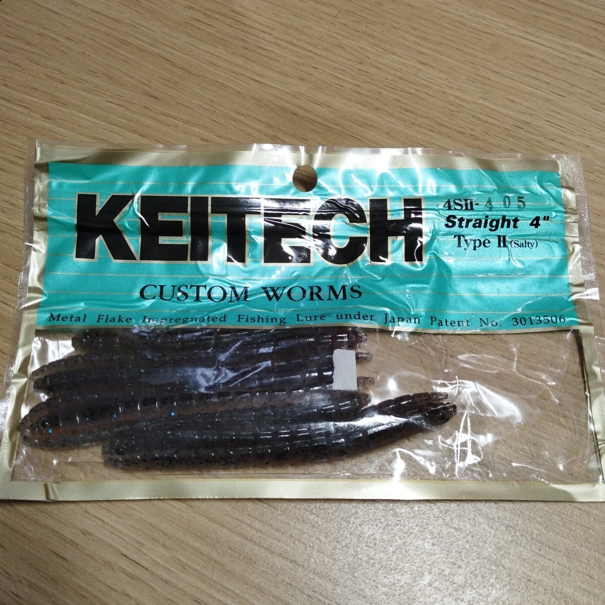 ケイテック未使用品ストレート4インチソルティタイプスモークブラック&ブルーラメ拍卖