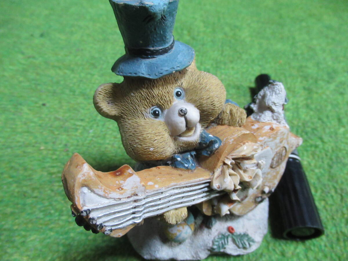 クマの置物★クリスマス★ギターを持つクマ拍卖