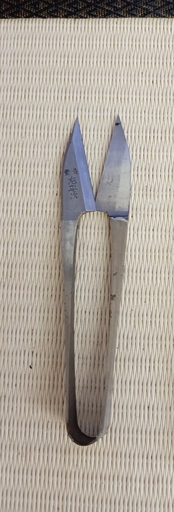 糸切りばさみ日本製 長刃(小はさみ)握りはさみ高級 左平次 業務用拍卖