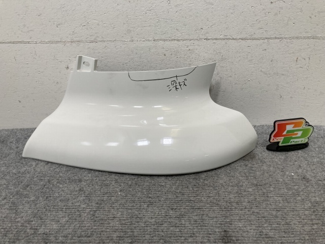 新車取り外し!ギガ 大型 2代目 2015- 10t 純正 左 アッパー フロント コーナーパネル/コーナーカバー ホワイト ソリッド いすゞ(138835)拍卖