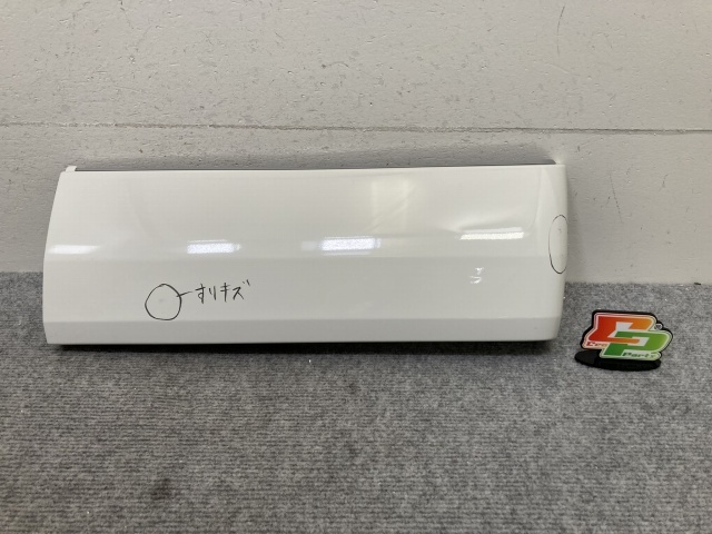 新車取り外し!フォワード 5代目/2007- 純正 左 リア フェンダー フルキャブ用 ホワイト ソリッド いすゞ(138822)拍卖