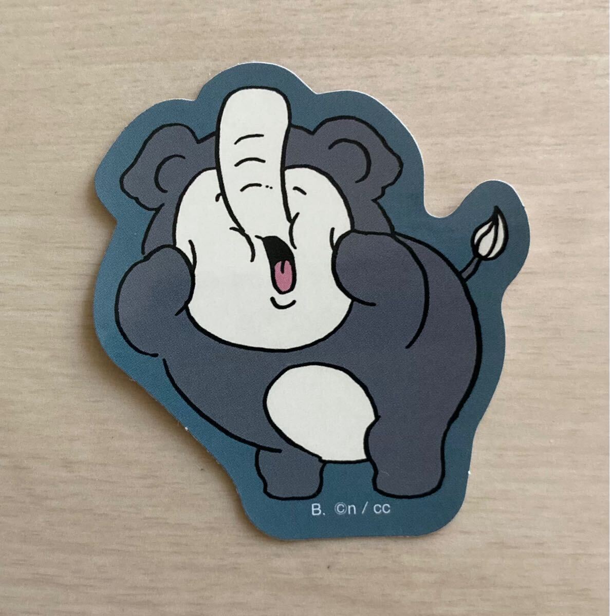 【ちいかわ〜ダイカットステッカー4、ゾウ】あくむ!2023.10.27、レア!ナガノ、ちいかわ拍卖