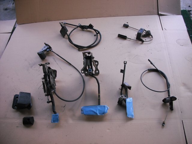 『B240』Y31,VG20,セドリック,,ハードトップ,グランツーリスモ,ブレーキペダル アクセルペダル,アクセルワイヤー,ブレーキワイヤー,g43z拍卖