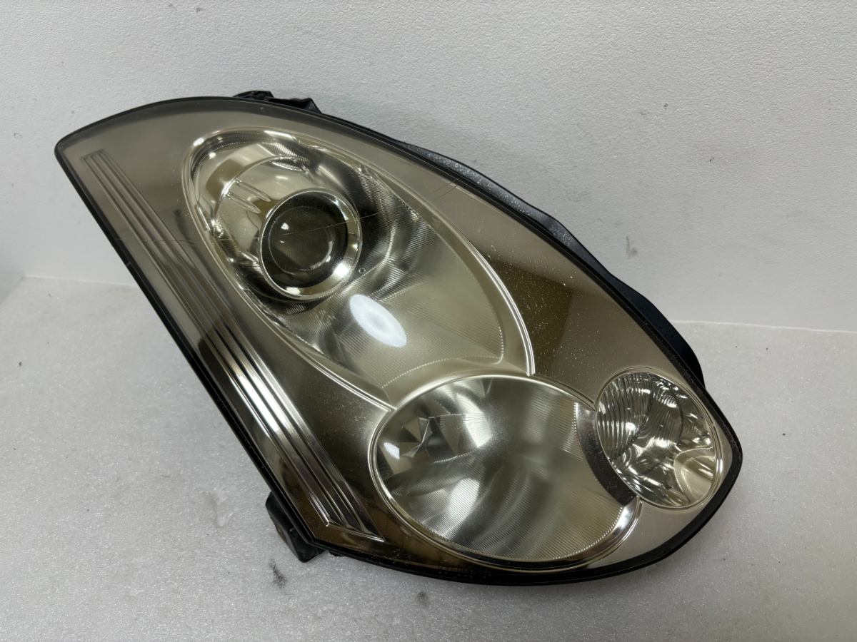 ☆スカイライン V35 クーペ 後期 HID ヘッドライト 右 ☆41030拍卖