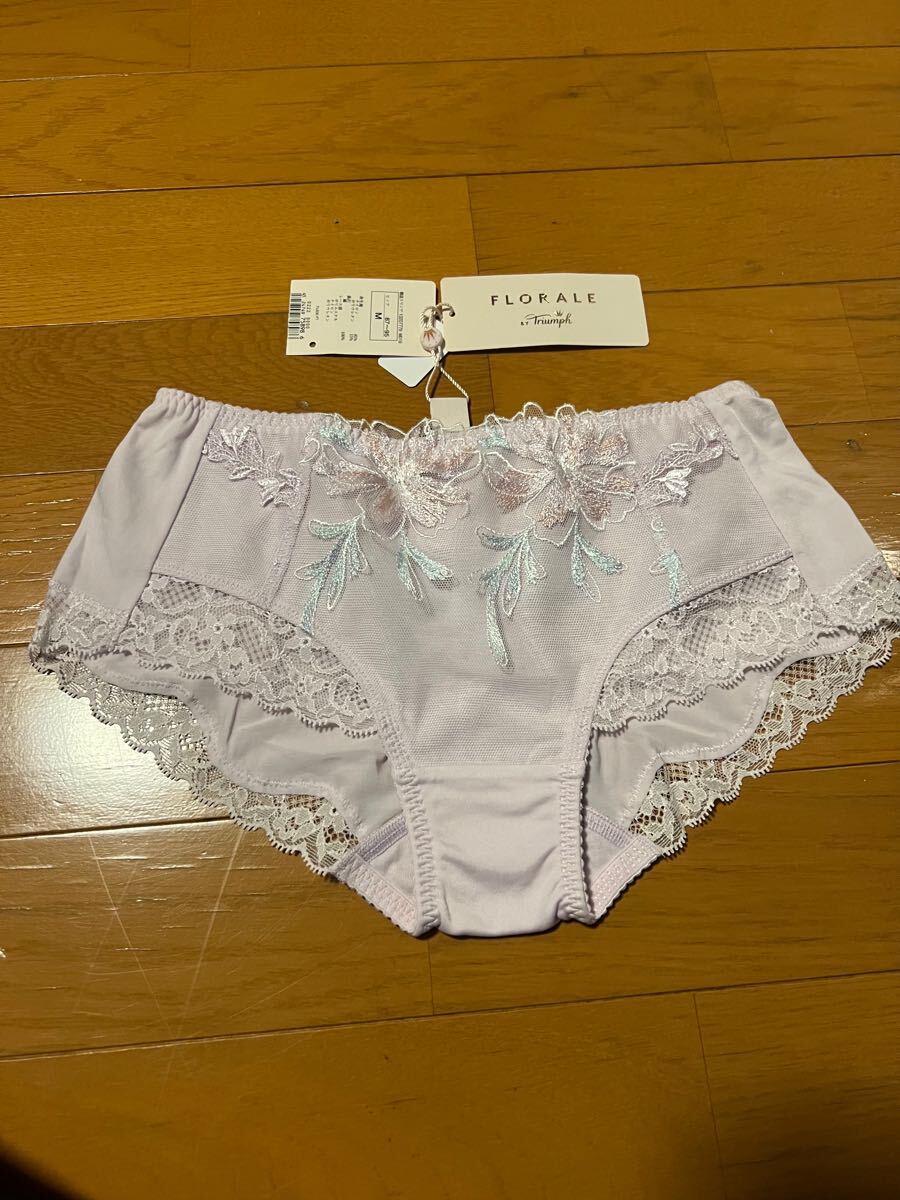 triumph トリンプ FLORALE 高級ショーツPT FL606 新品未使用です。Mヒップハング拍卖