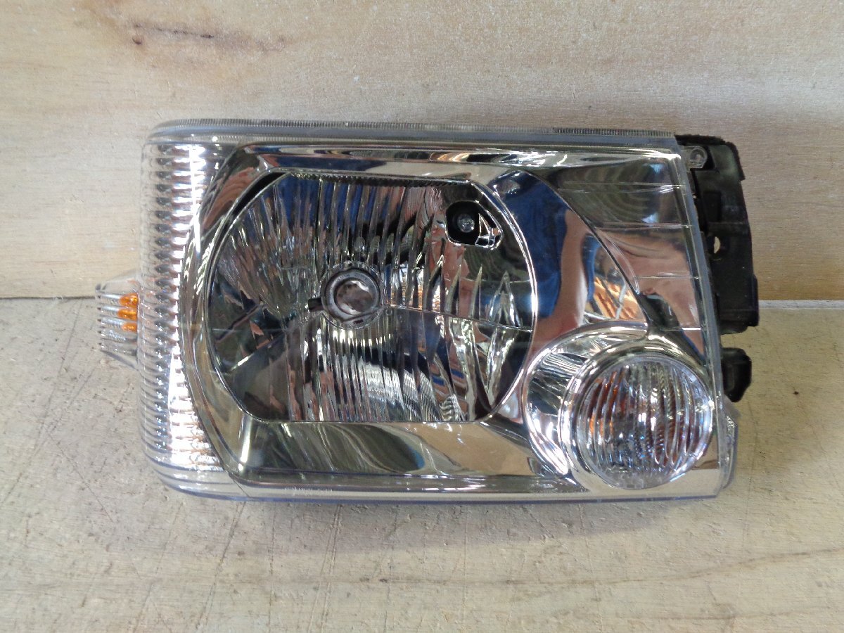 U62T ミニキャブトラック 純正 ハロゲン へッドライト 右 拍卖