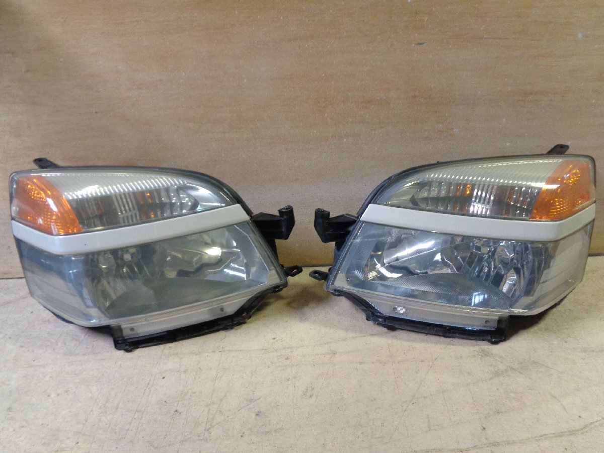 AZR65 ヴォクシー 前期 純正 ハロゲン ヘッドライト 左右セット拍卖