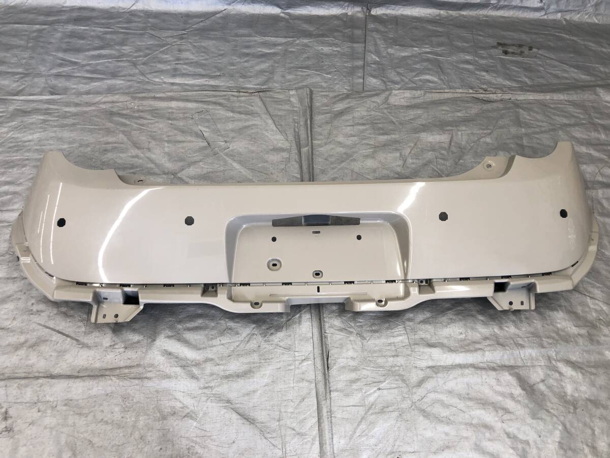□□2411-R59LL スタート即決!HE33S アルト ラパン 純正 リア バンパー カラーZVP フォーンベージュメタリック 71811-80P0 拍卖