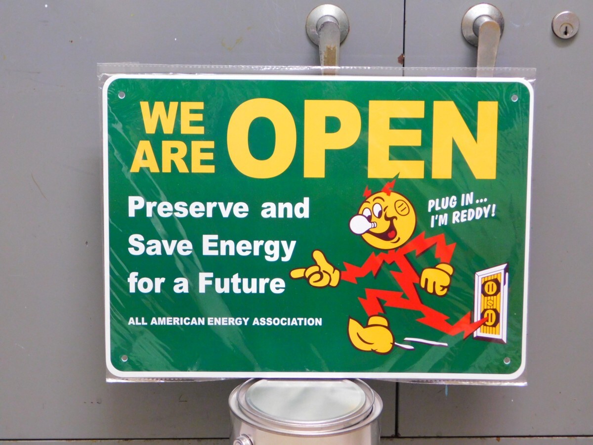 サインプレート CA-55 《レディ・キロワット/営業中》 ガレージ 看板 アメリカ サインボード拍卖