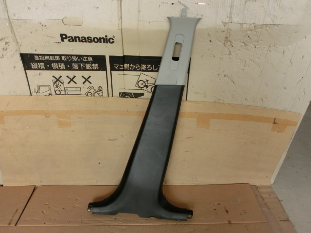 スイフト 右 ピラー 平成29年 DBA-ZC83S センター トリム 内張り XG 3.1万km 拍卖