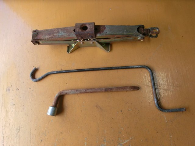 ジムニー 1型 車載工具 平成11年 GF-JB23W XC ジャッキ 16.9万㎞ 即決あり拍卖