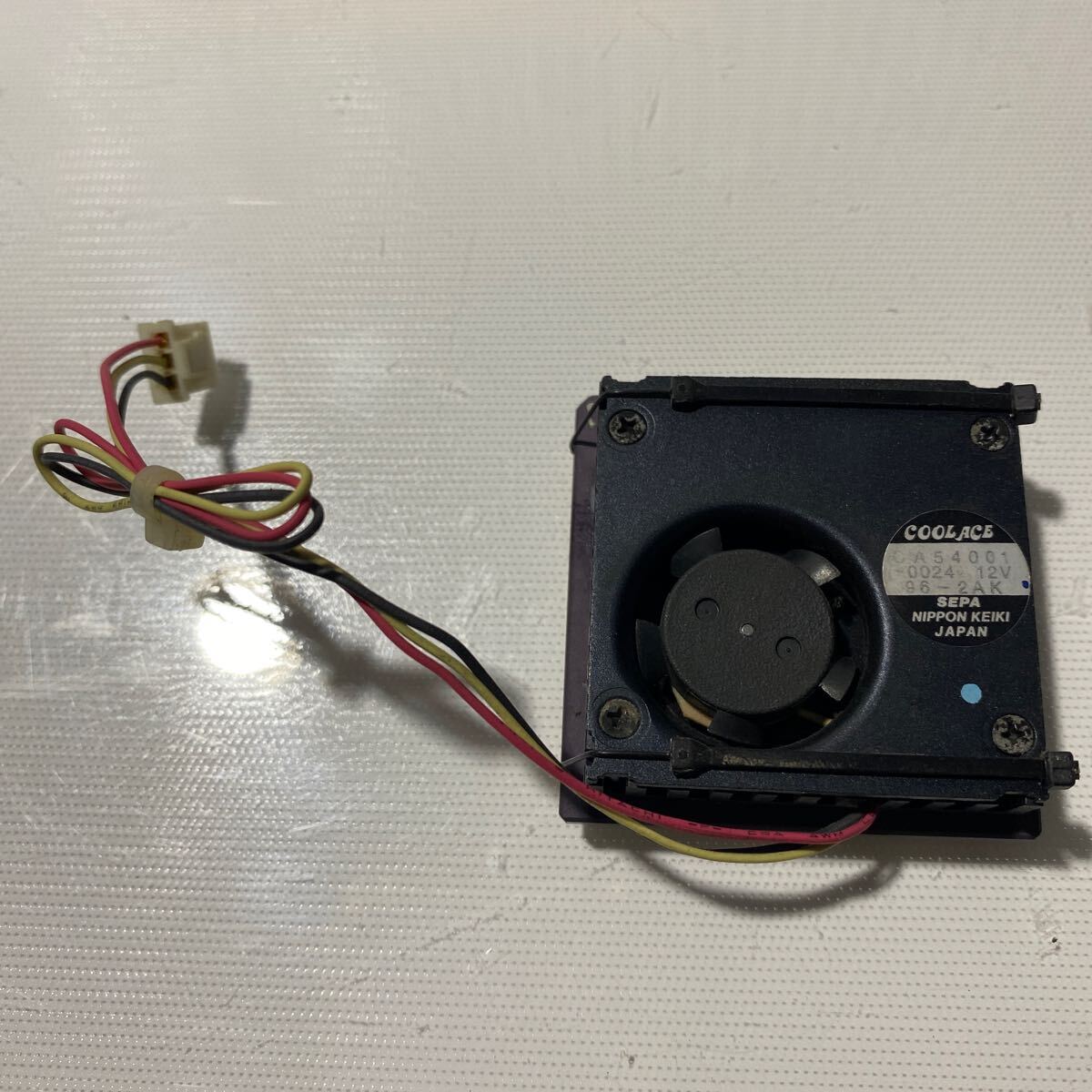 CC1-111809 Intel pentium A80502-130 / SX994 インテルCPU ヒートシンク ファン 付き 96-2ak 動作確認済み 拍卖