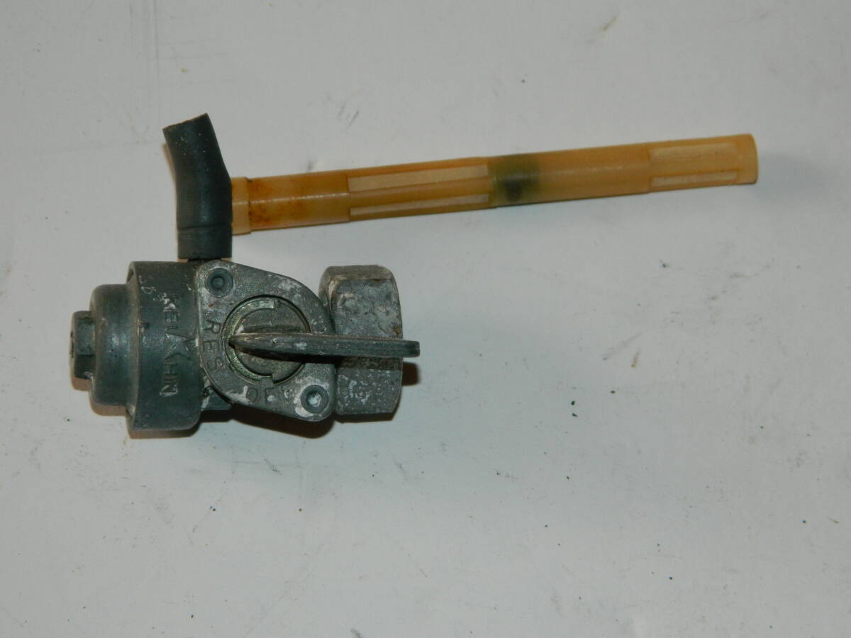 41104 TLM220R ガソリンコック、燃料コック MD23、トライアル 拍卖