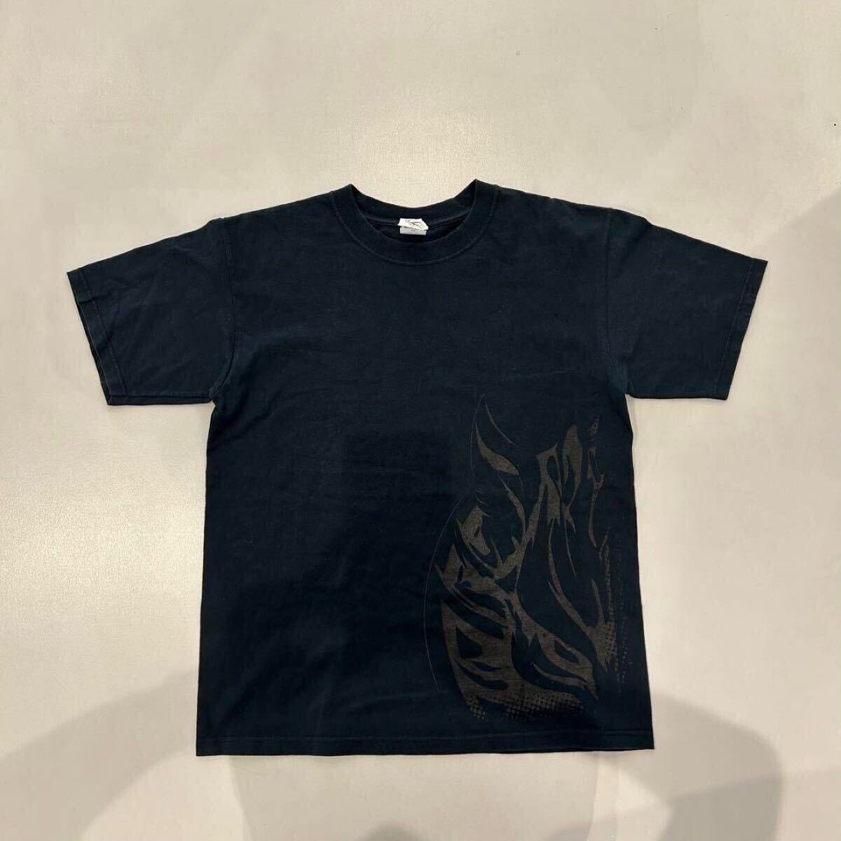 新品未使用 当選品 抽選50名 Panasonic P900iV ファイナルファンタジー アドベントチルドレン Tシャツ Mサイズ クラウド クラウディウルフ 拍卖