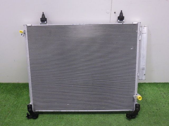 ★グランマックス トラック GL S403P 令和5年★コンデンサー 新車外し 中古 (タウンエース S403) 88460-BZ290拍卖