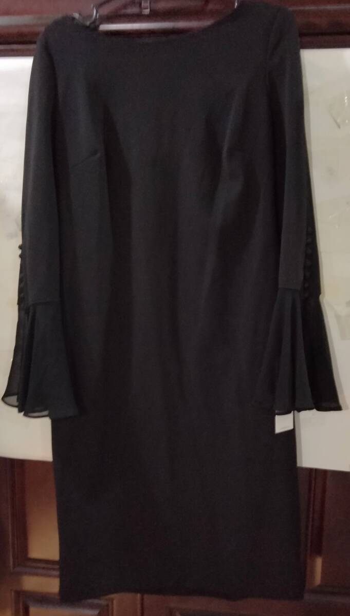 新品 CK カルバンクライン ワンピース 12 XL位 シフォン付そで 黒 拍卖