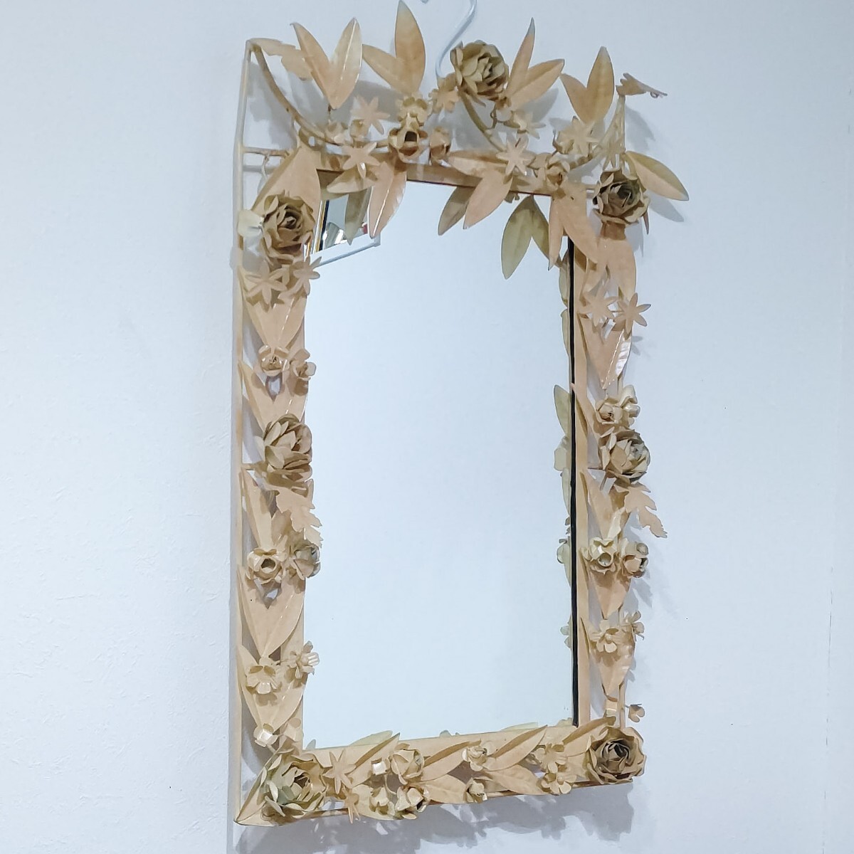 アイアン 薔薇/バラ ローズ ウォールミラー 壁掛け 鏡 アンティーク調 シャビー/レトロ インテリア 中古 送料無料 即決拍卖