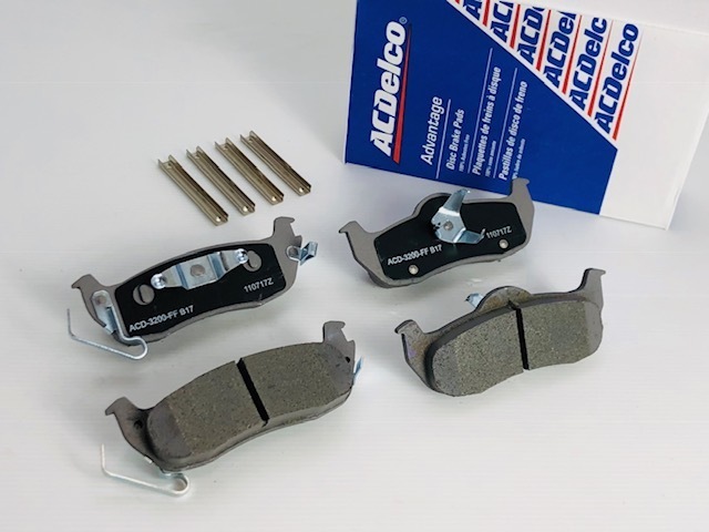 ACデルコ♪04~10 インフィニティQX56 ブレーキパッド リア拍卖