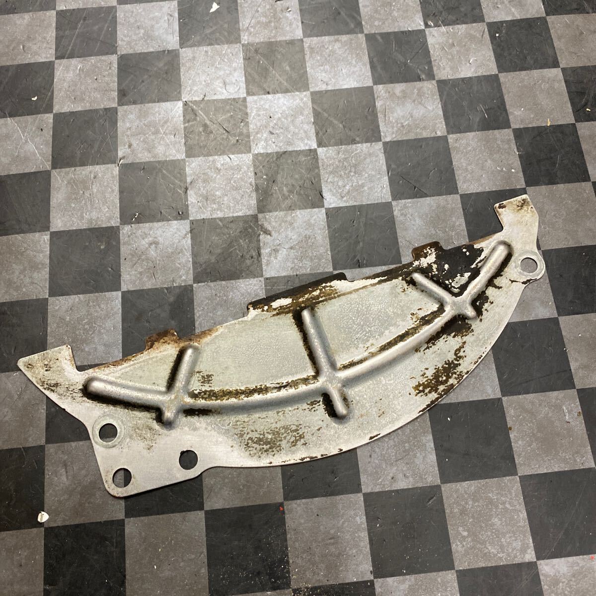 クラッチ ダストカバー AT車 ジムニー JB23 4型拍卖