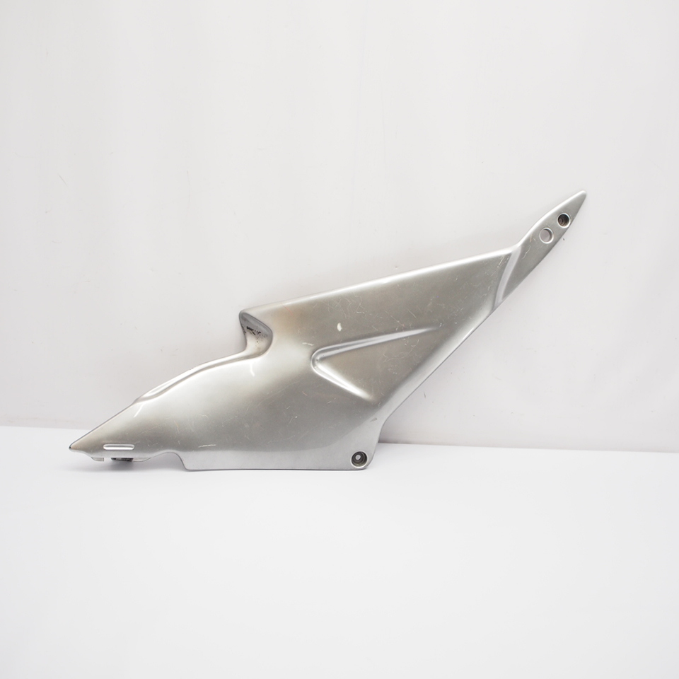 割れ無! アプリリア RSV1000 ミレ ME 98-00年 純正サイドカウル右 タンク下カウル サイドパネル aprilia mille拍卖