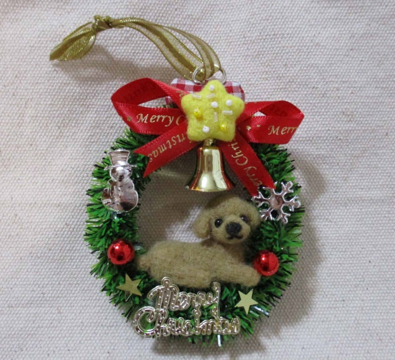 * 羊毛フェルト トイプードル クリスマスリース ぬいぐるみ テディベア 犬 ミニチュア フィギュア 置物 インテリア 雑貨 飾り オーナメント拍卖
