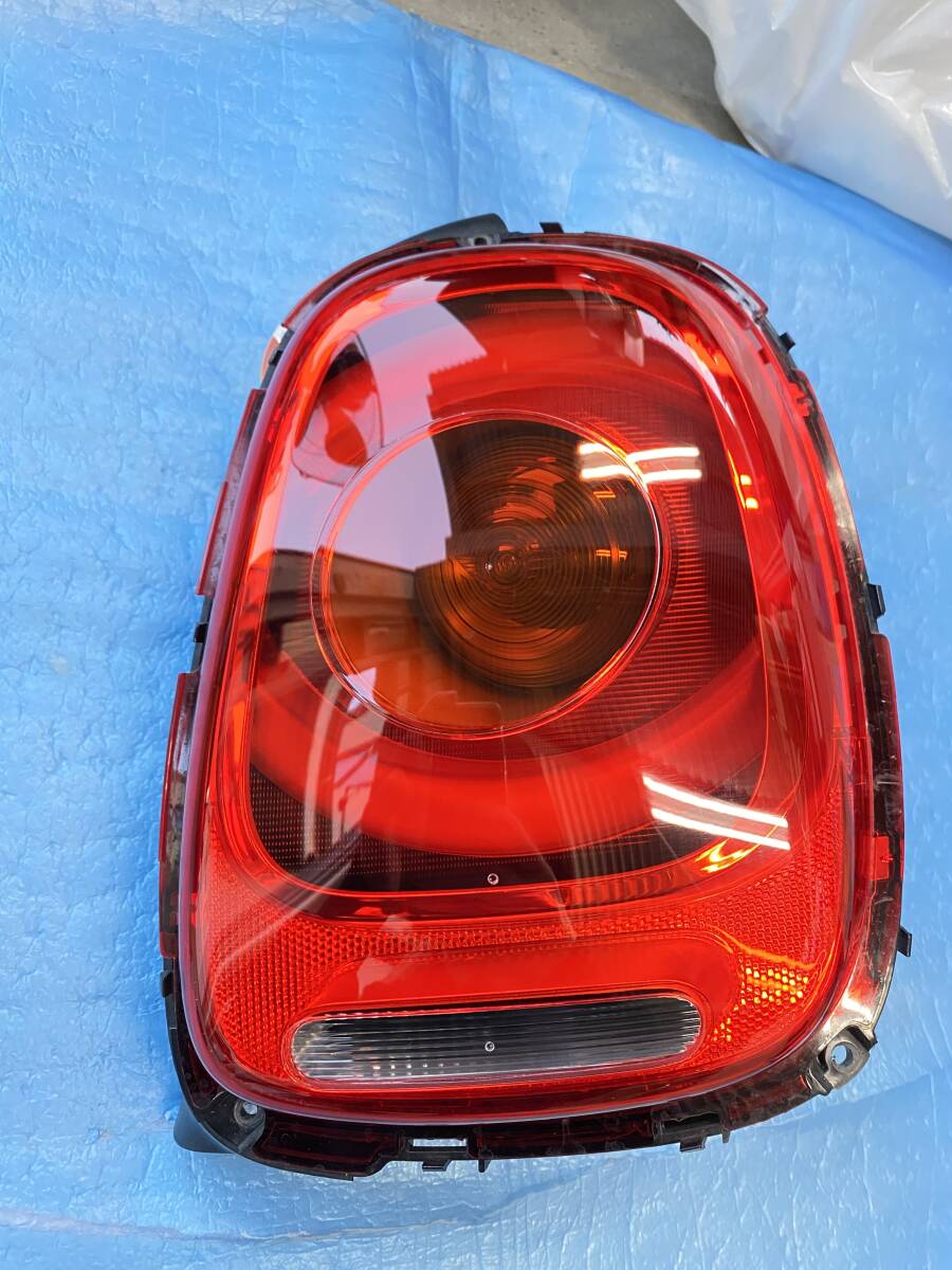 F55 BMWミニ 右テールライト 2411-2218拍卖